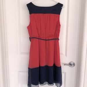 Colour-blocked dress